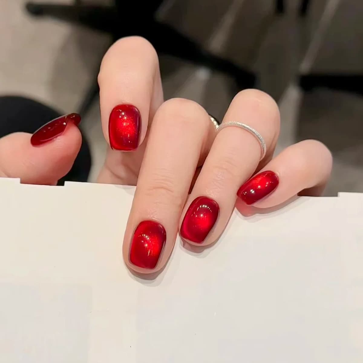 Glossy Burgundy Round Classic Press-On Nails by Winails